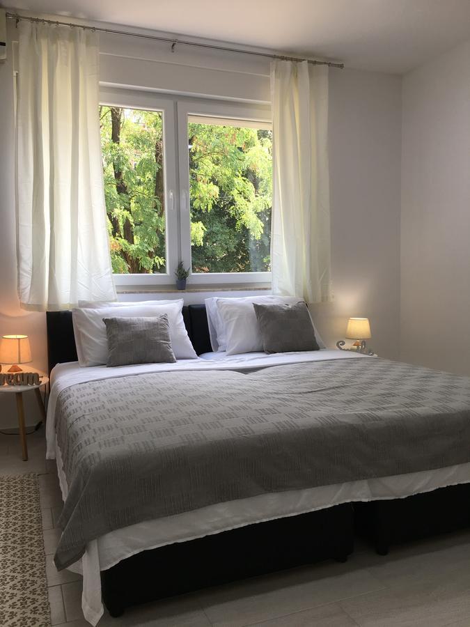 Apartments Valentina - Free Parking Mostar Exterior foto